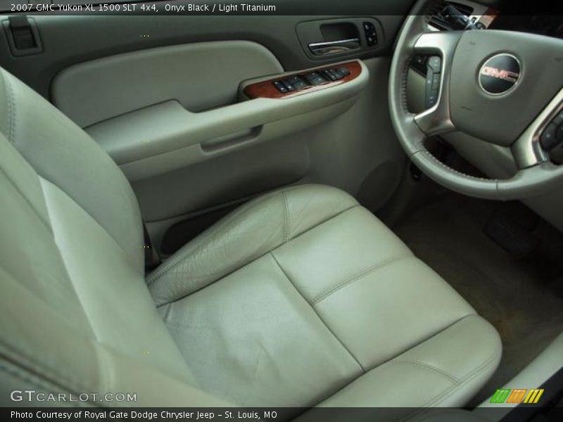 Onyx Black / Light Titanium 2007 GMC Yukon XL 1500 SLT 4x4