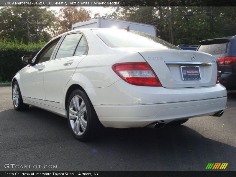 Arctic White / Almond/Mocha 2009 Mercedes-Benz C 300 4Matic