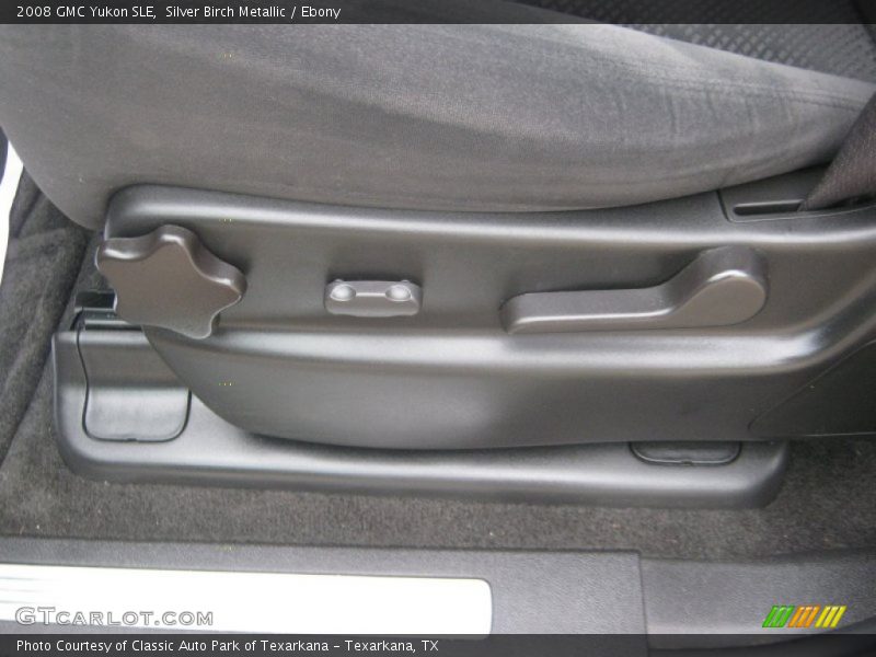 Silver Birch Metallic / Ebony 2008 GMC Yukon SLE