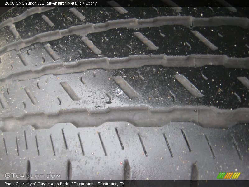 Silver Birch Metallic / Ebony 2008 GMC Yukon SLE