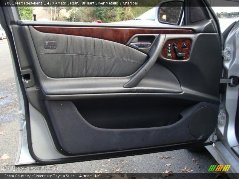 Door Panel of 2001 E 430 4Matic Sedan