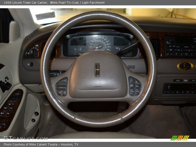  1999 Town Car Cartier Steering Wheel