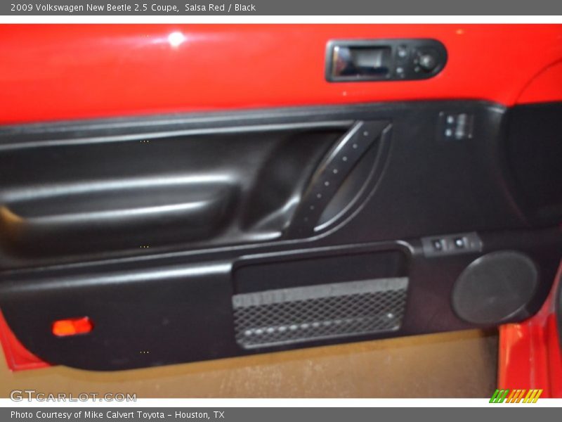 Salsa Red / Black 2009 Volkswagen New Beetle 2.5 Coupe