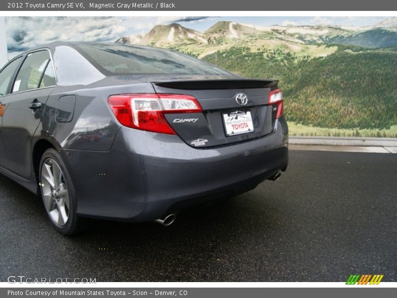 Magnetic Gray Metallic / Black 2012 Toyota Camry SE V6