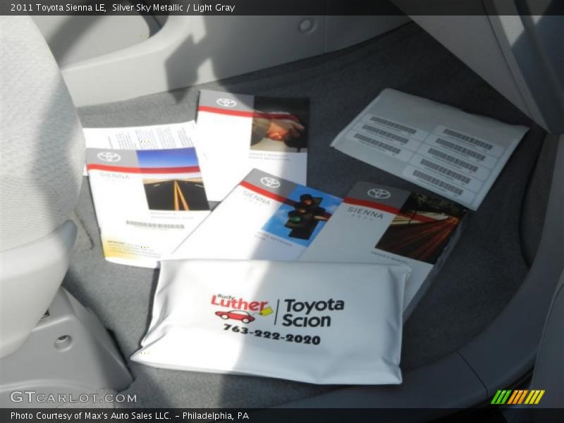 Silver Sky Metallic / Light Gray 2011 Toyota Sienna LE