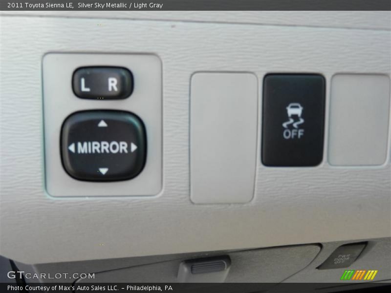 Silver Sky Metallic / Light Gray 2011 Toyota Sienna LE