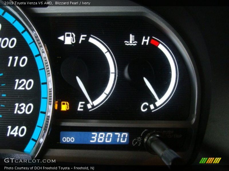 Blizzard Pearl / Ivory 2009 Toyota Venza V6 AWD