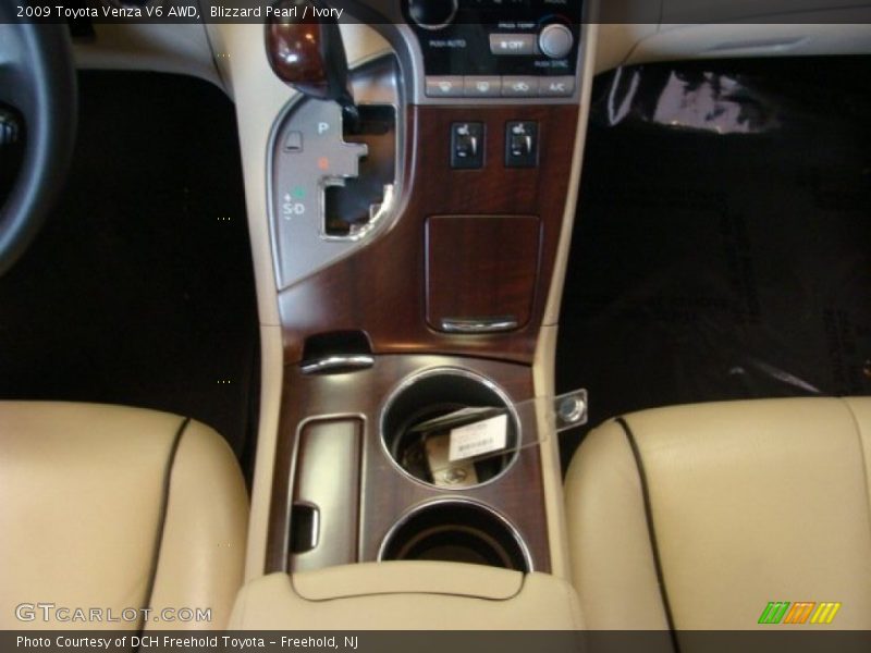 Blizzard Pearl / Ivory 2009 Toyota Venza V6 AWD