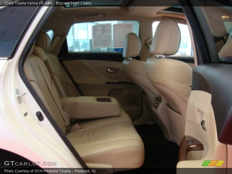 Blizzard Pearl / Ivory 2009 Toyota Venza V6 AWD