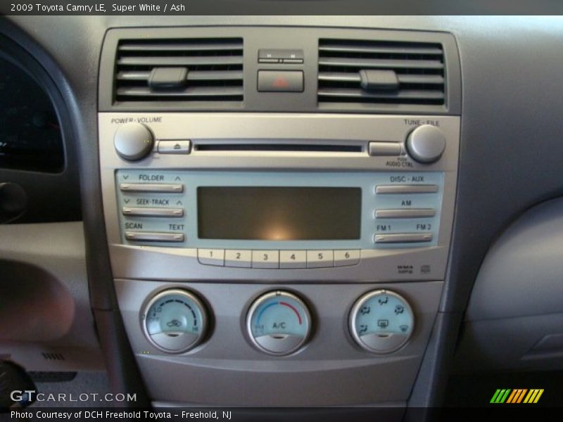 Super White / Ash 2009 Toyota Camry LE