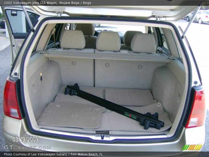 Mojave Beige / Beige 2002 Volkswagen Jetta GLS Wagon