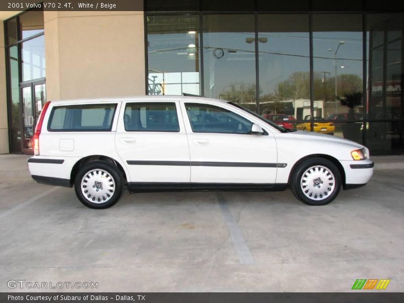 White / Beige 2001 Volvo V70 2.4T