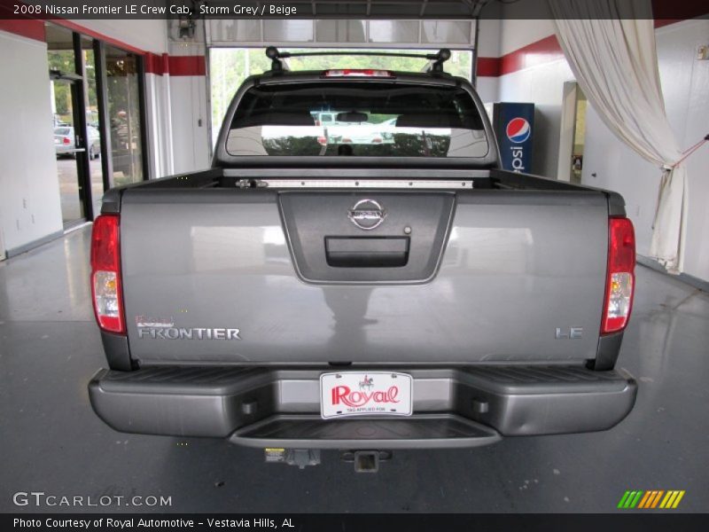 Storm Grey / Beige 2008 Nissan Frontier LE Crew Cab
