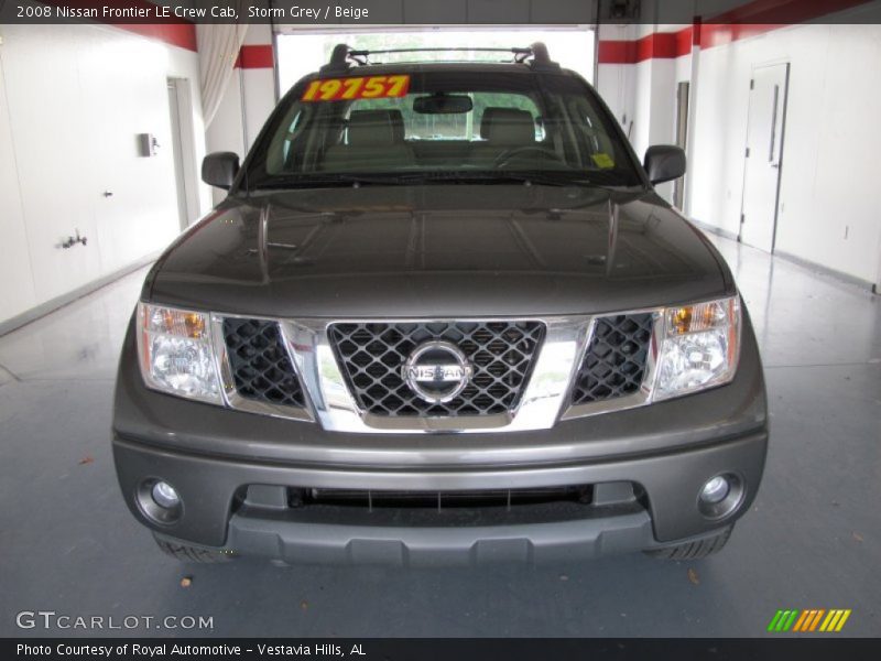 Storm Grey / Beige 2008 Nissan Frontier LE Crew Cab