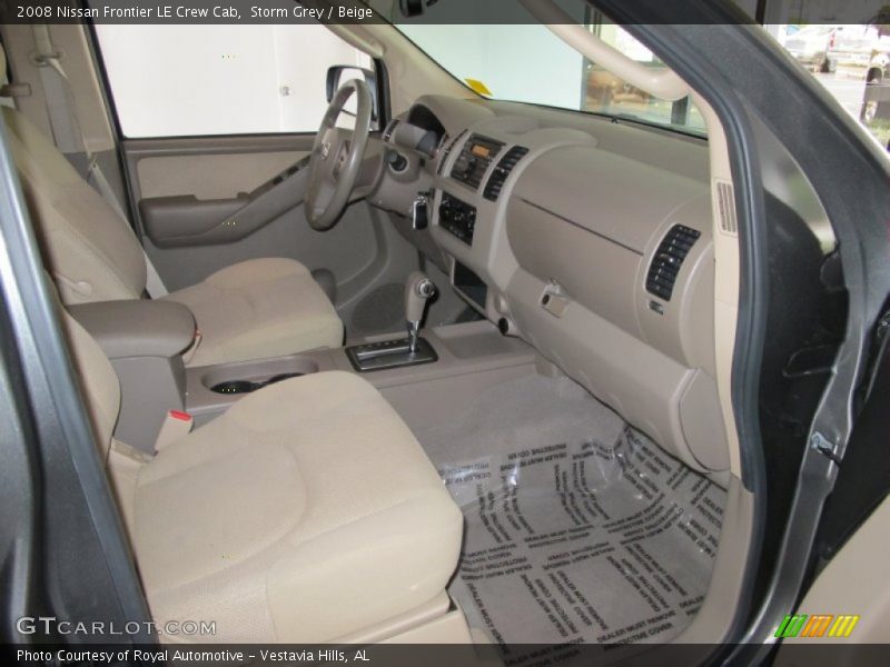 Storm Grey / Beige 2008 Nissan Frontier LE Crew Cab