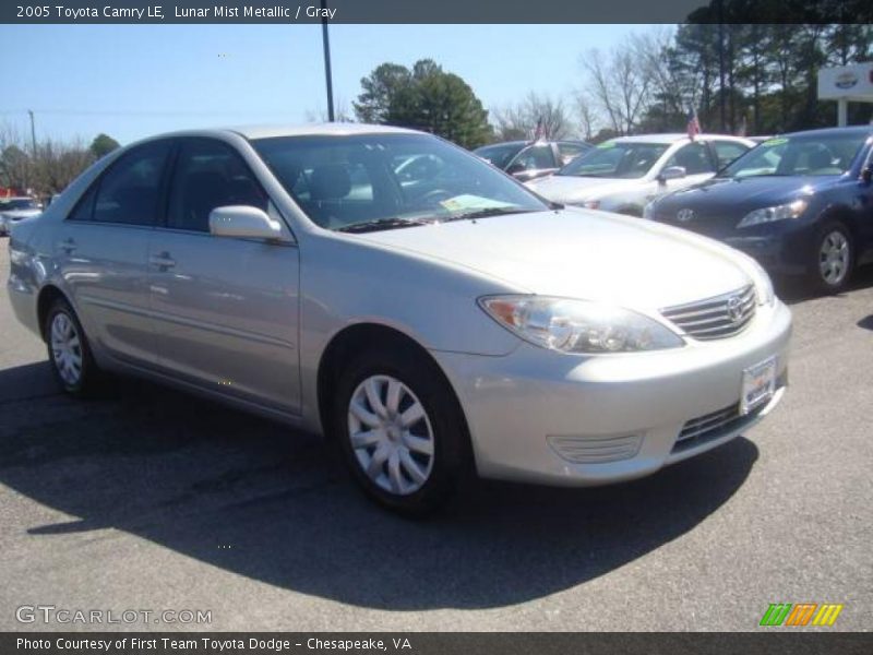 Lunar Mist Metallic / Gray 2005 Toyota Camry LE