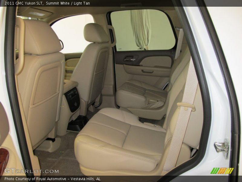Summit White / Light Tan 2011 GMC Yukon SLT