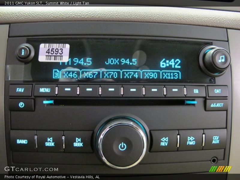 Summit White / Light Tan 2011 GMC Yukon SLT
