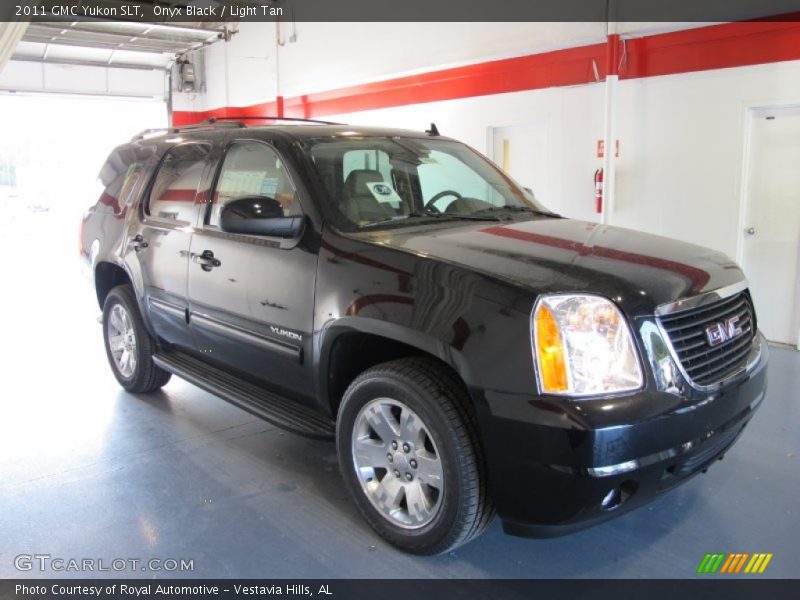 Onyx Black / Light Tan 2011 GMC Yukon SLT
