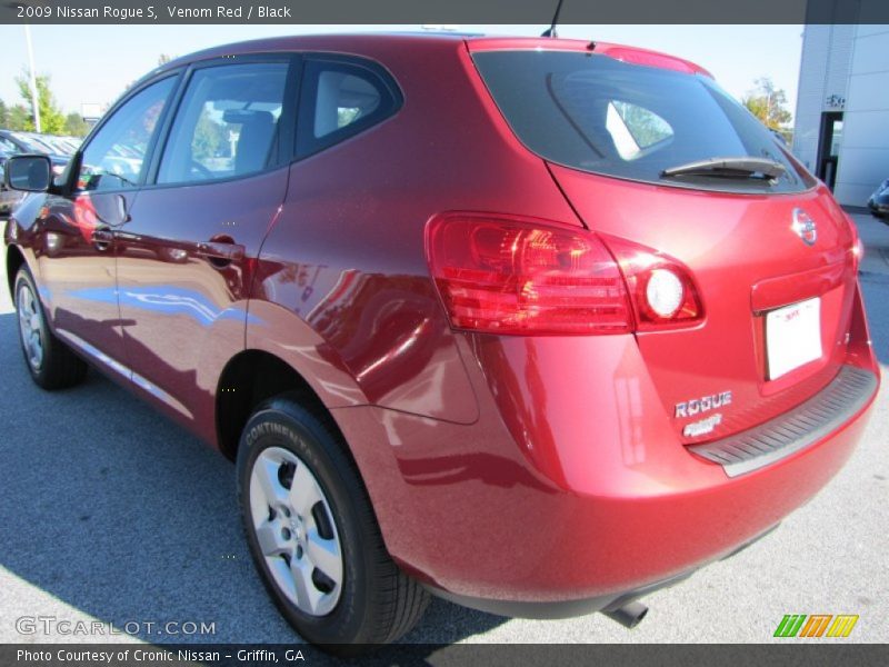 Venom Red / Black 2009 Nissan Rogue S