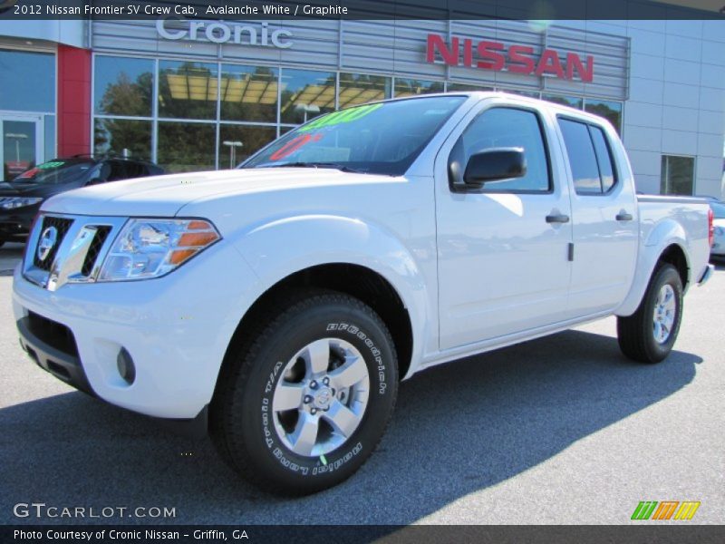 Avalanche White / Graphite 2012 Nissan Frontier SV Crew Cab