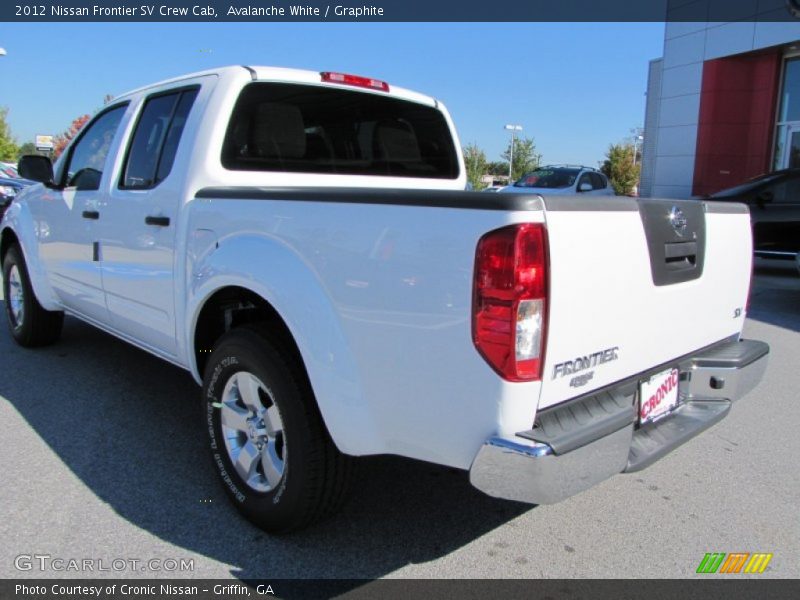 Avalanche White / Graphite 2012 Nissan Frontier SV Crew Cab