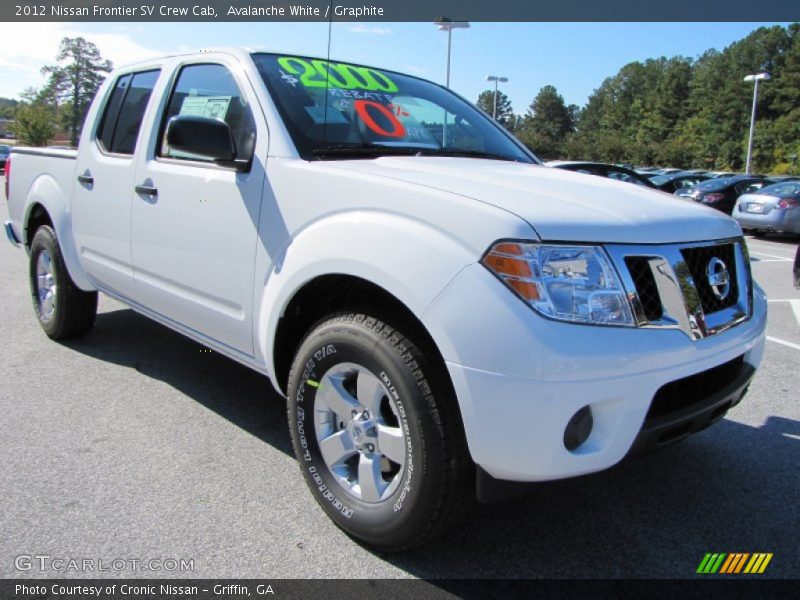 Avalanche White / Graphite 2012 Nissan Frontier SV Crew Cab