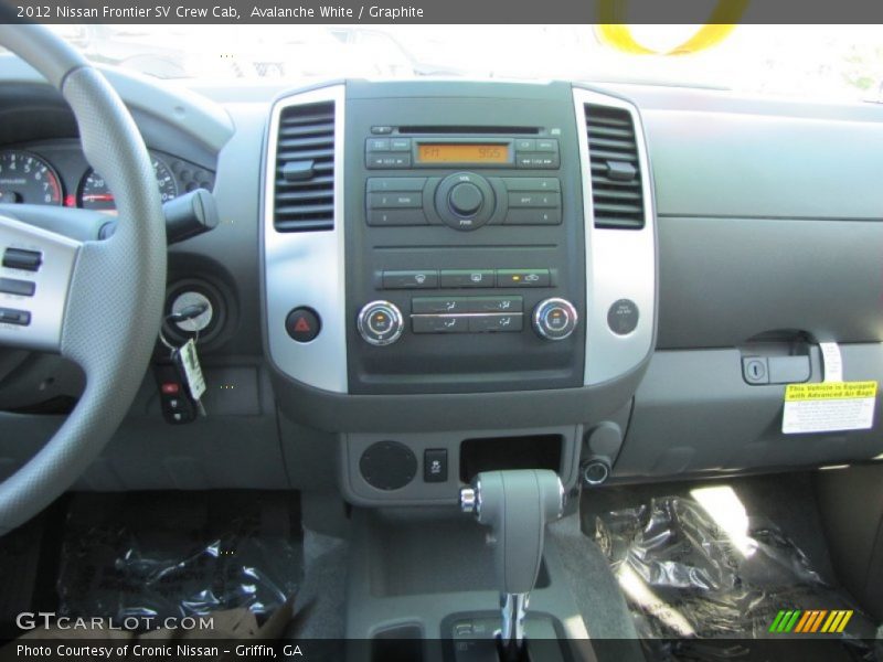 Avalanche White / Graphite 2012 Nissan Frontier SV Crew Cab