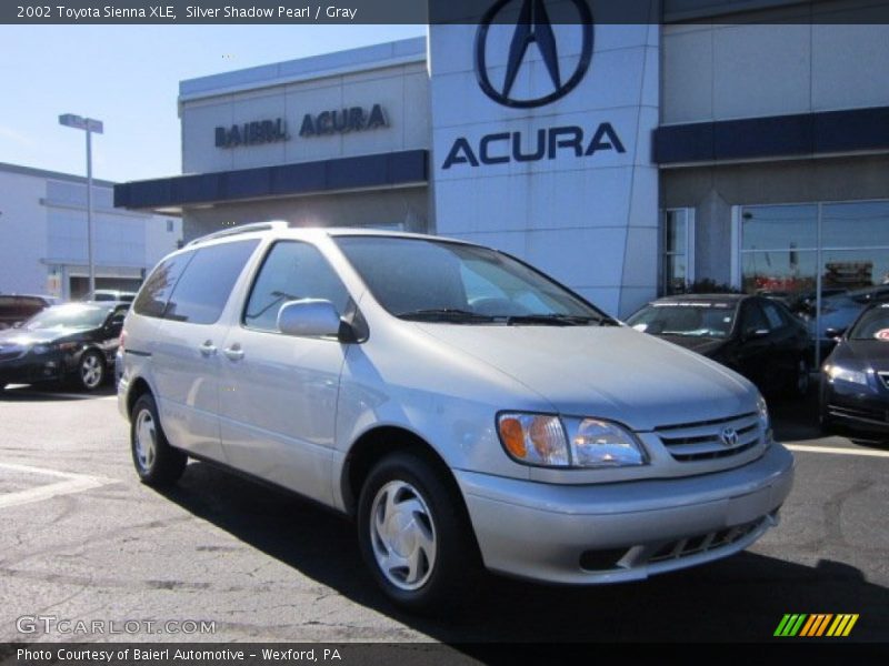 Silver Shadow Pearl / Gray 2002 Toyota Sienna XLE