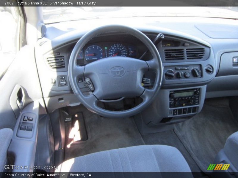 Silver Shadow Pearl / Gray 2002 Toyota Sienna XLE