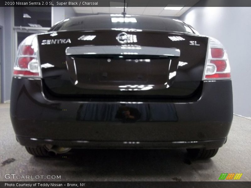 Super Black / Charcoal 2010 Nissan Sentra 2.0 SL