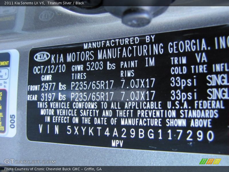 Titanium Silver / Black 2011 Kia Sorento LX V6