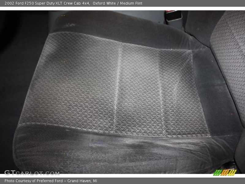 Oxford White / Medium Flint 2002 Ford F250 Super Duty XLT Crew Cab 4x4