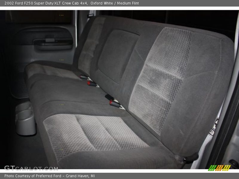 Oxford White / Medium Flint 2002 Ford F250 Super Duty XLT Crew Cab 4x4