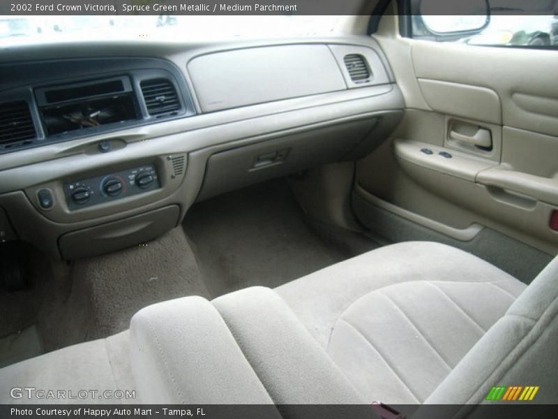Spruce Green Metallic / Medium Parchment 2002 Ford Crown Victoria