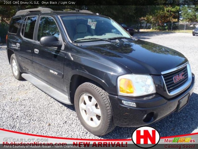 Onyx Black / Light Gray 2005 GMC Envoy XL SLE