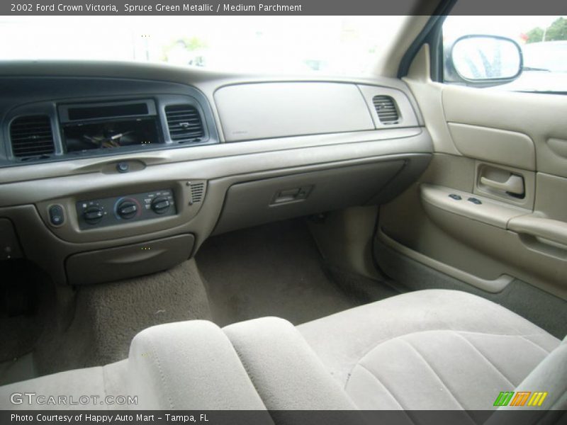 Spruce Green Metallic / Medium Parchment 2002 Ford Crown Victoria