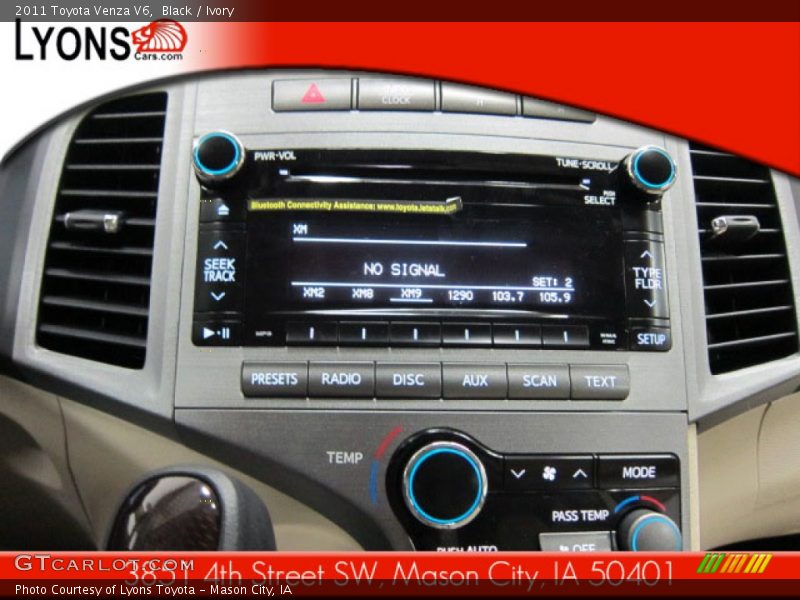 Black / Ivory 2011 Toyota Venza V6