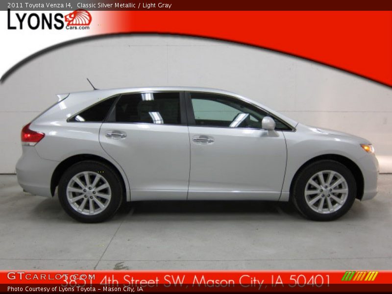 Classic Silver Metallic / Light Gray 2011 Toyota Venza I4