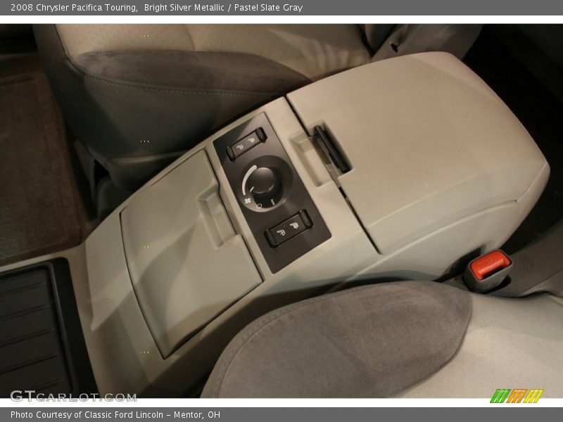 Bright Silver Metallic / Pastel Slate Gray 2008 Chrysler Pacifica Touring