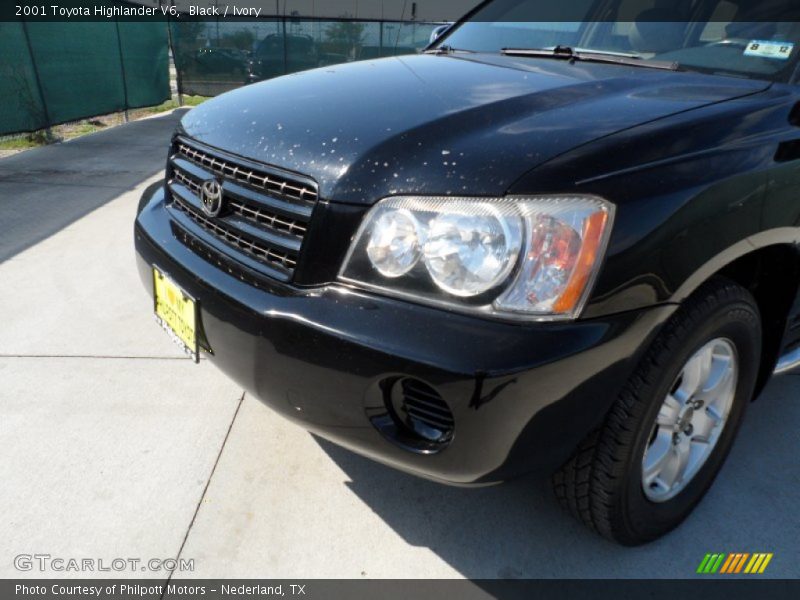 Black / Ivory 2001 Toyota Highlander V6