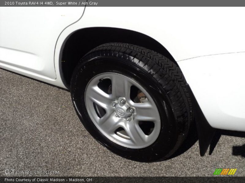 Super White / Ash Gray 2010 Toyota RAV4 I4 4WD