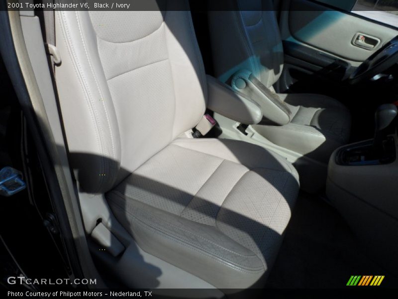 Black / Ivory 2001 Toyota Highlander V6