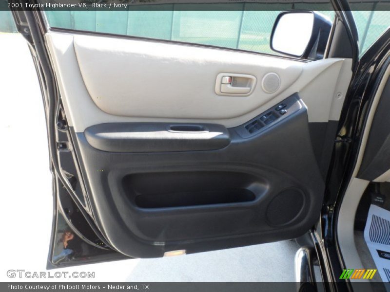 Black / Ivory 2001 Toyota Highlander V6