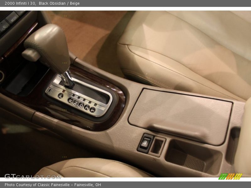 Black Obsidian / Beige 2000 Infiniti I 30