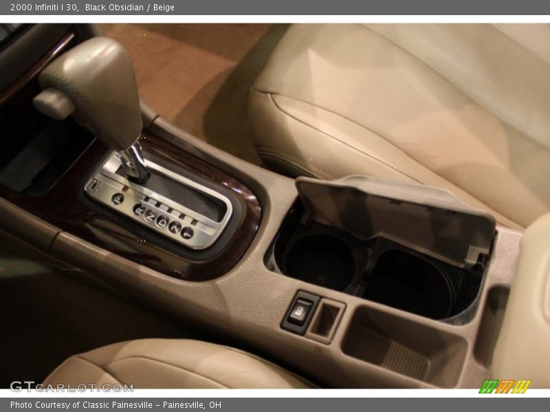 Black Obsidian / Beige 2000 Infiniti I 30