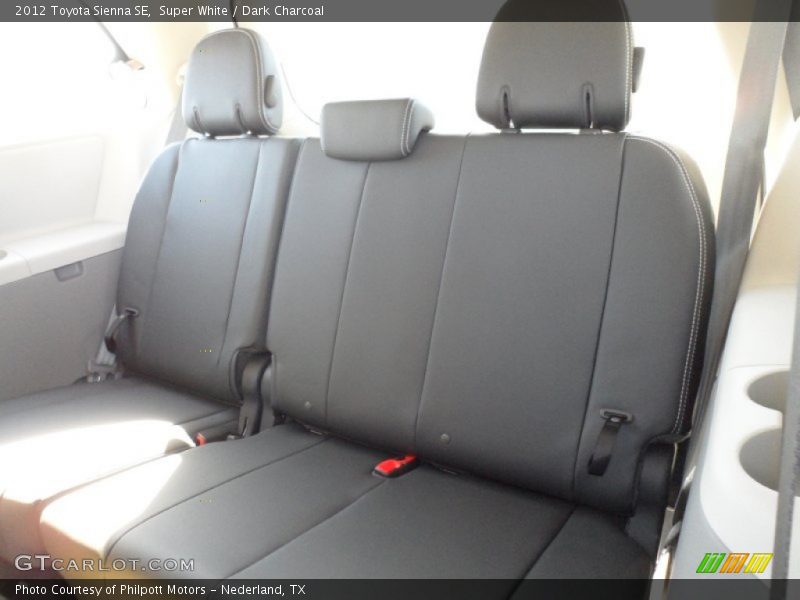 Super White / Dark Charcoal 2012 Toyota Sienna SE