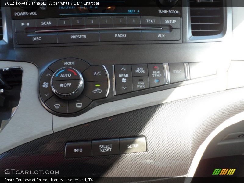 Controls of 2012 Sienna SE