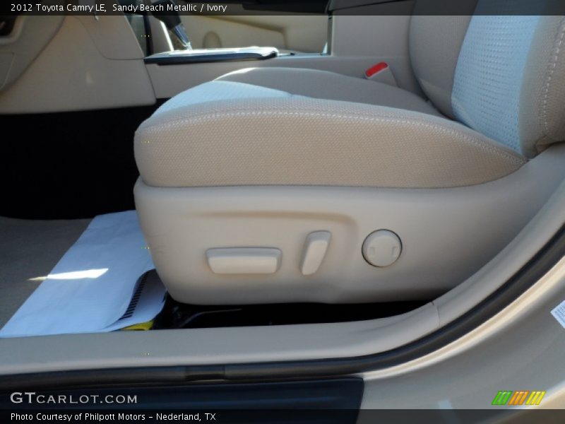 Sandy Beach Metallic / Ivory 2012 Toyota Camry LE