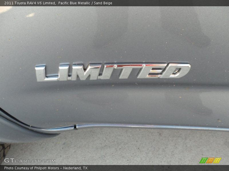  2011 RAV4 V6 Limited Logo